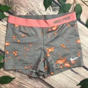 Nike Shorts Nike Pro Size Medium Stretch Spotted Pattern Bike